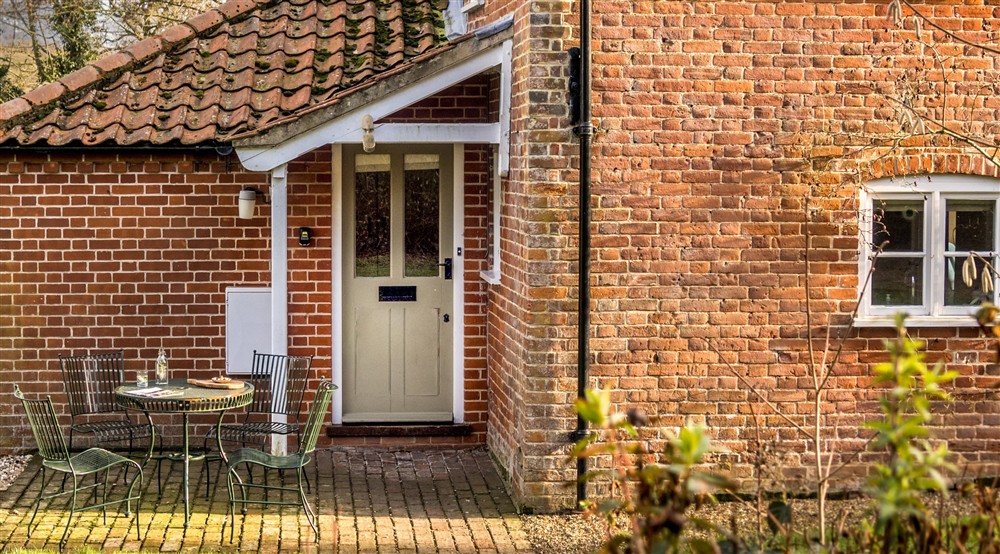 The exterior of Bureside, Norfolk (photo 3) at Bureside in Norwich, Norfolk