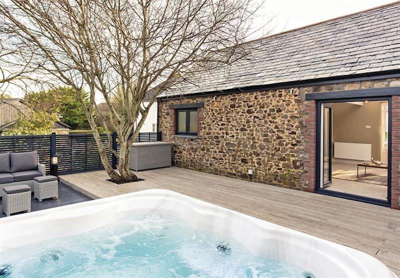 Hot tub in the Godolphin Stable at Burn Park in Stratton, Nr Bude