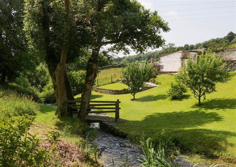 The setting at Burnbank Cottage, Lindale near Grange-Over-Sands