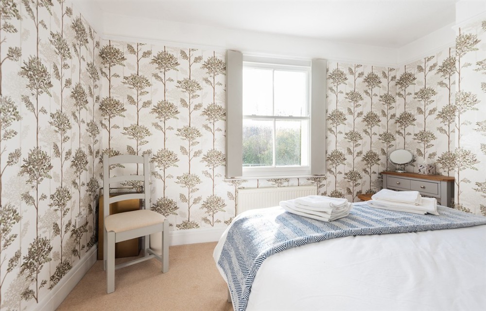 One of the 4 bedrooms (photo 4) at Burnlee in Salcombe