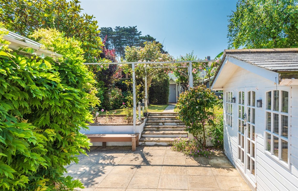 The garden (photo 2) at Burnlee in Salcombe