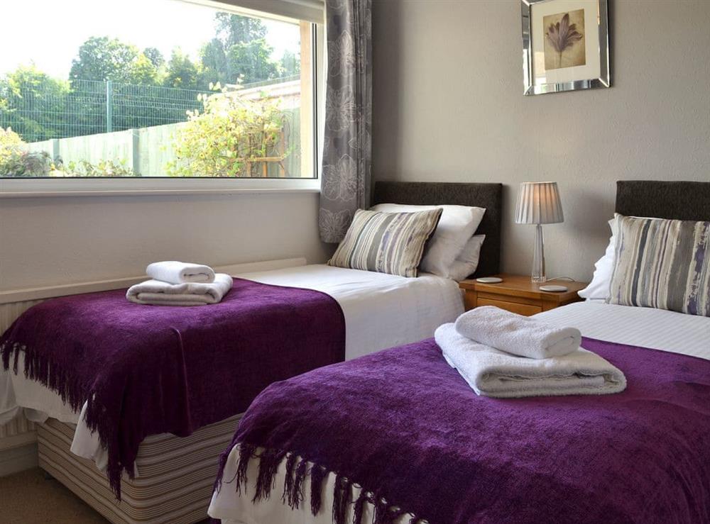 Comfy bedroom with twin beds at Burns Knott in Keswick, Cumbria