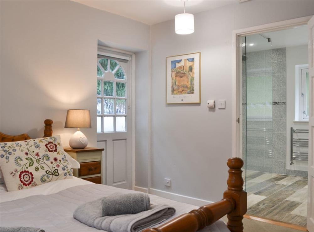 Double bedroom with en-suite at Burrills View in Horderley, near Craven Arms, Shropshire