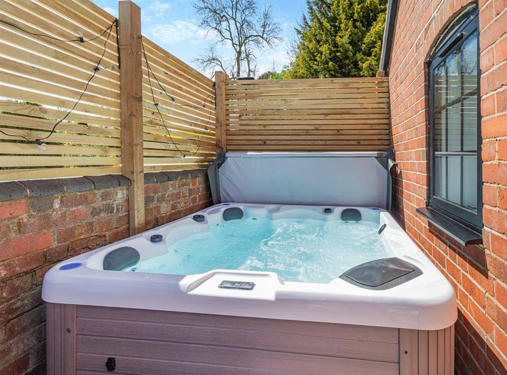 Jacuzzi at Burrow Hill Farm Barn A in Corley, Warwickshire