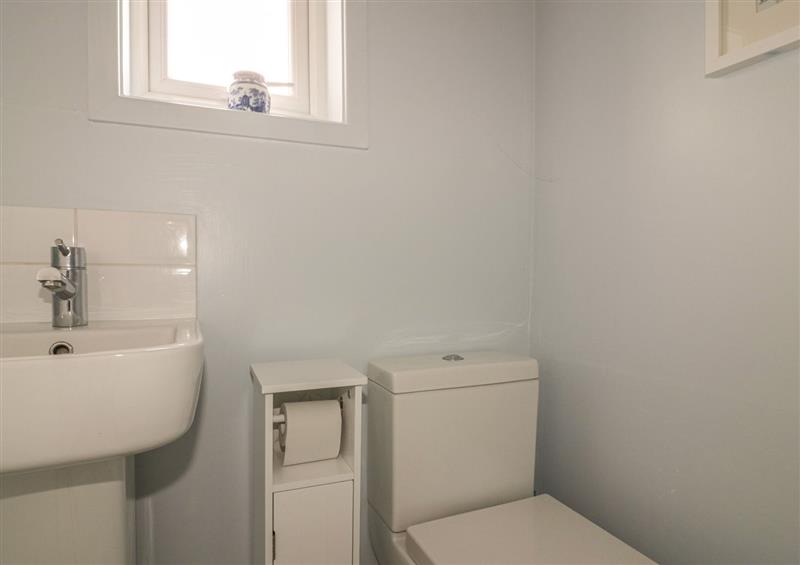 This is the bathroom at Burrow House, Tywardreath