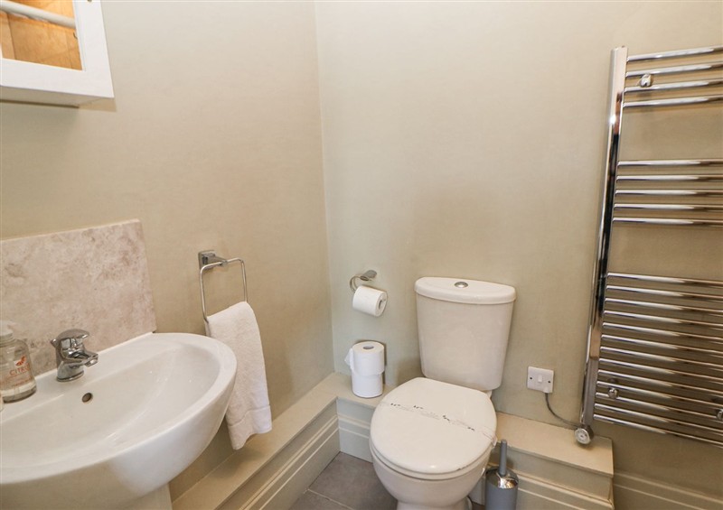 Bathroom (photo 2) at Burrs Farm, Chelmorton