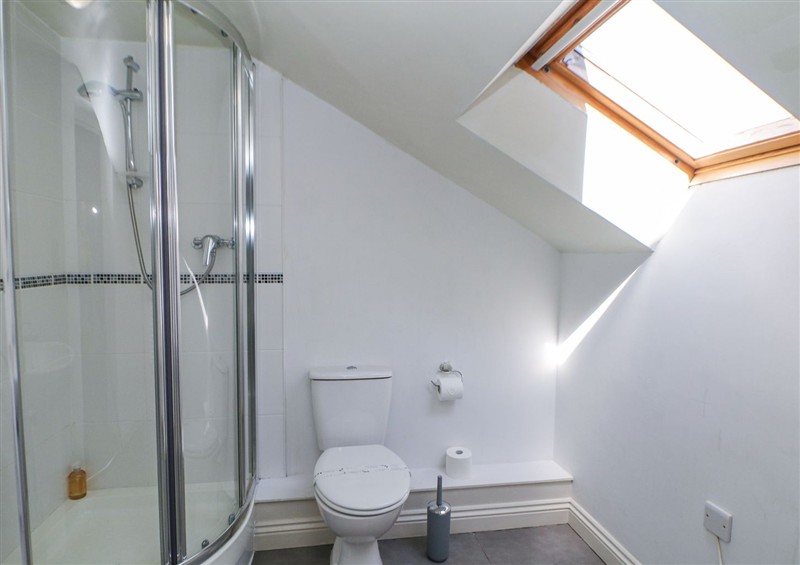 Bathroom at Burrs Farm, Chelmorton