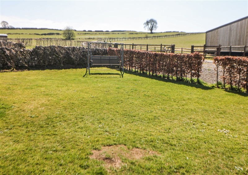 Outside (photo 2) at Burrs Farm, Chelmorton