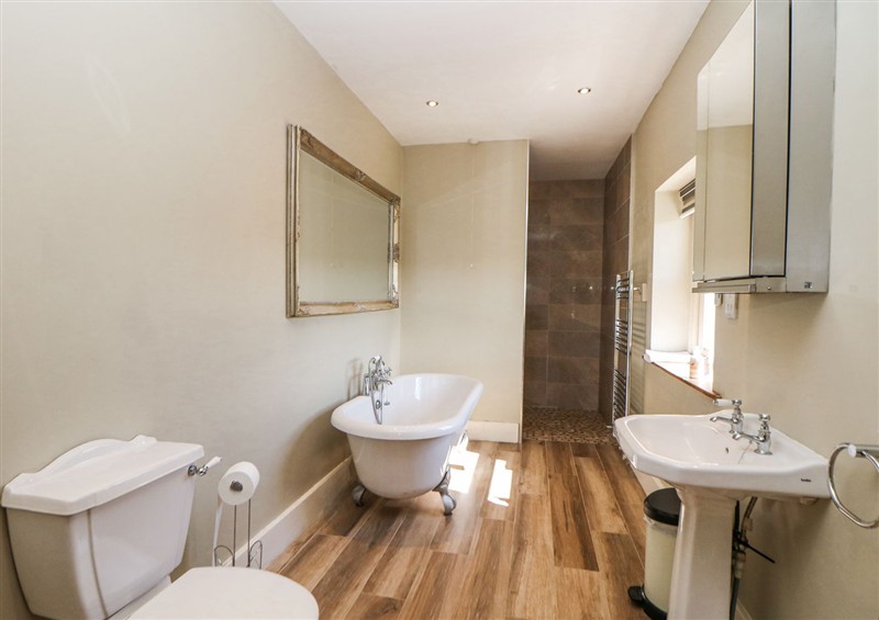 The bathroom (photo 4) at Burrs Farm, Chelmorton