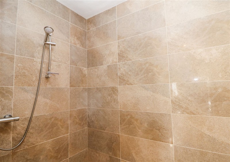 The bathroom (photo 7) at Burrs Farm, Chelmorton