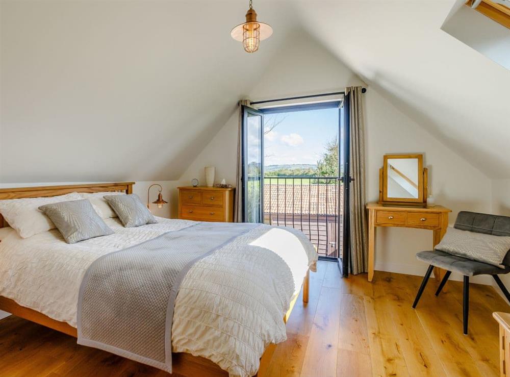 Double bedroom at Knoll Cottage, 