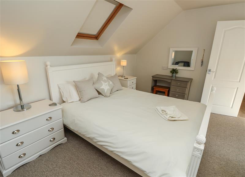 A bedroom in Burwyns (photo 3) at Burwyns, Ventnor