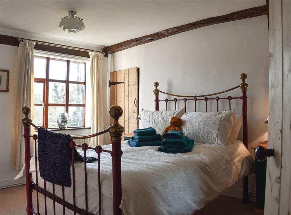 Double bedroom at Bushmaker Cottage in Diss, Norfolk