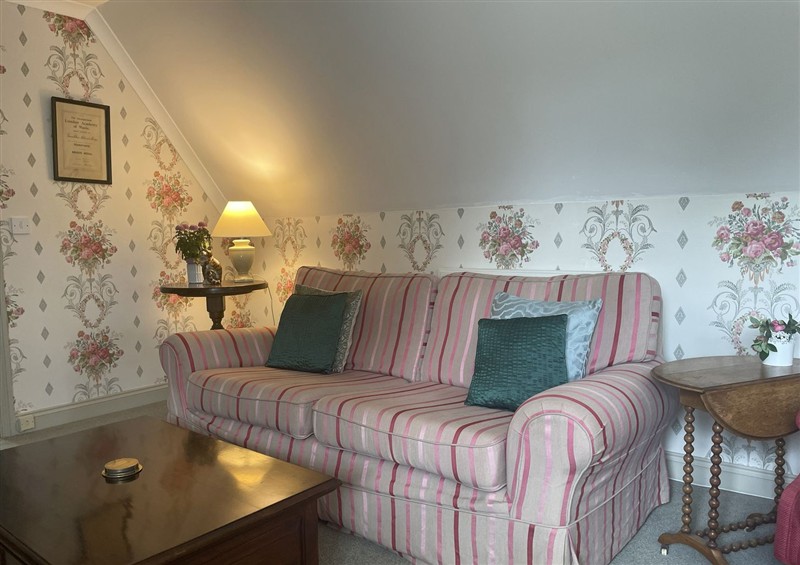 Inside at Butlers Loft, Par