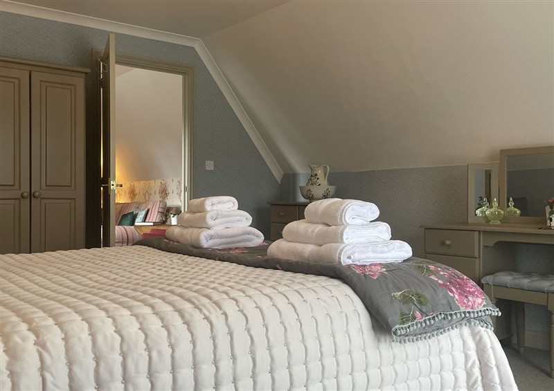 This is a bedroom (photo 3) at Butlers Loft, Par