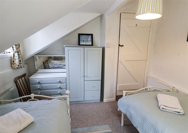 A bedroom in Buttercup (photo 2) at Buttercup, Blakeney