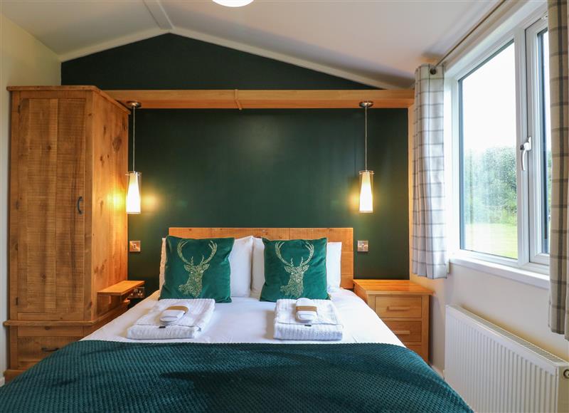 A bedroom in Buttercup at Buttercup, Oakthorpe near Donisthorpe