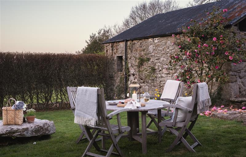 Enjoy the garden at Butterwell Cottage at Collihole, Chagford