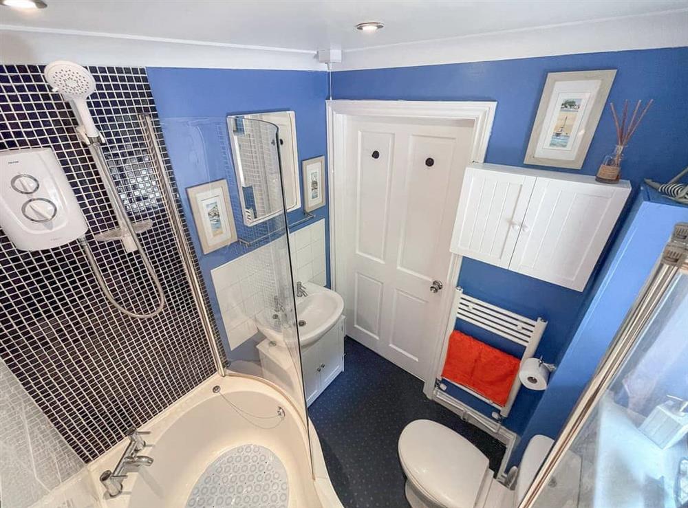 Bathroom at Buzzards Cottage in North Country, nr Redruth, Cornwall