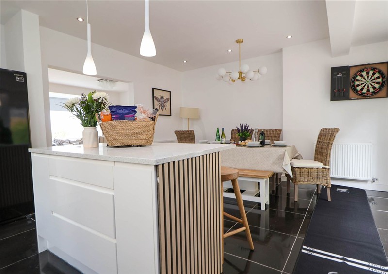 The kitchen (photo 2) at Buzzards View, Dyserth