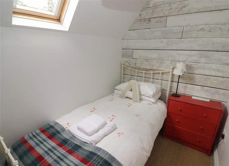 One of the 3 bedrooms (photo 2) at Buzzards Watch, Talley near Llandeilo