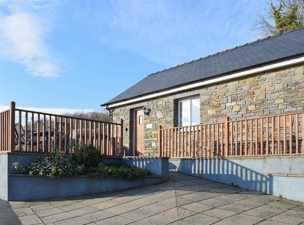 Delightful Welsh holiday property at Barn 1, 