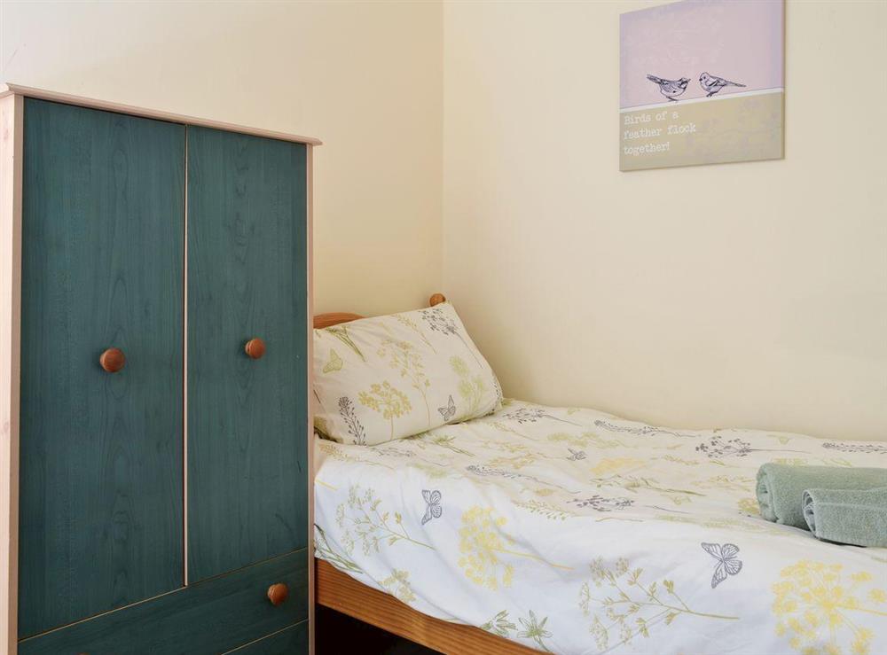 Single bedroom with ample storage at Hen Ysgubor, 