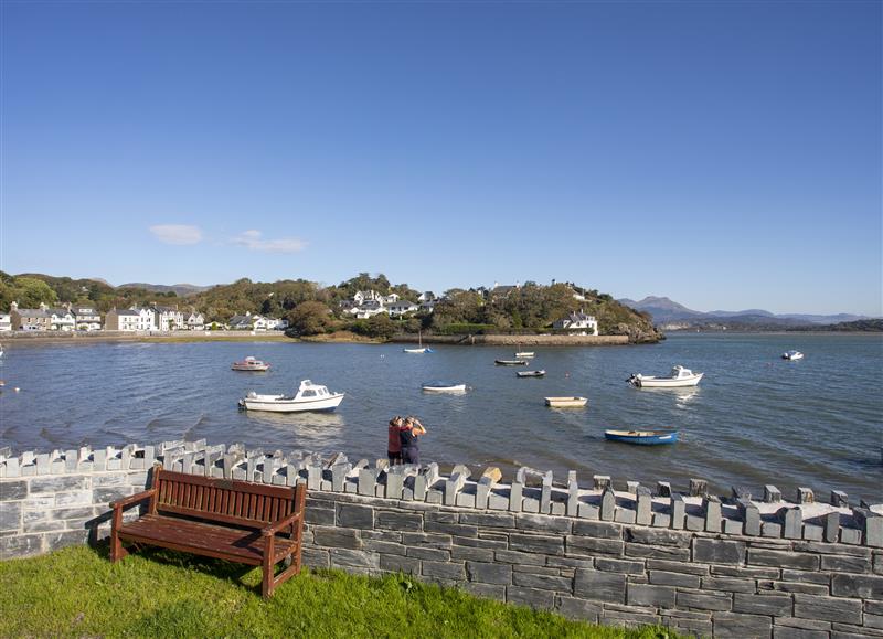 This is the garden at Bwthyn, Borth-y-Gest