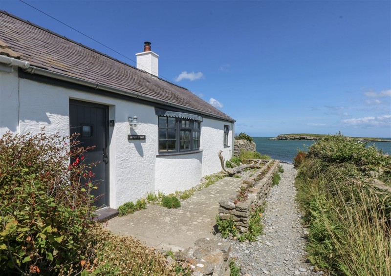 The setting of Bwthyn Y Swnt at Bwthyn Y Swnt, Moelfre