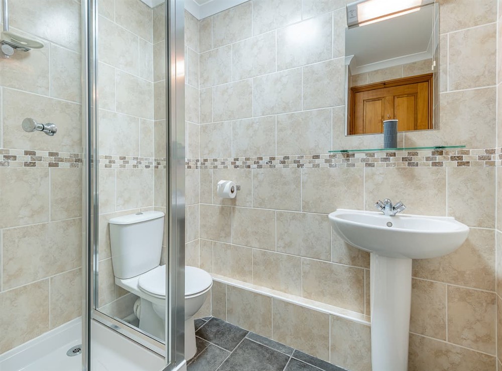 En-suite (photo 2) at Byre in Blandford Forum, Dorset