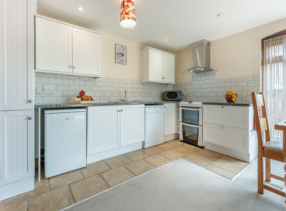 Kitchen/diner (photo 3) at Byre in Blandford Forum, Dorset