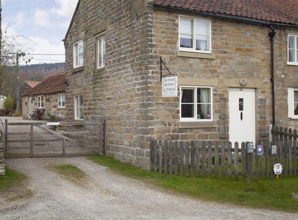 Traditional stone-built holiday home at Byre Cottage in Hutton-le-Hole, near Kirkbymoorside, North Yorkshire