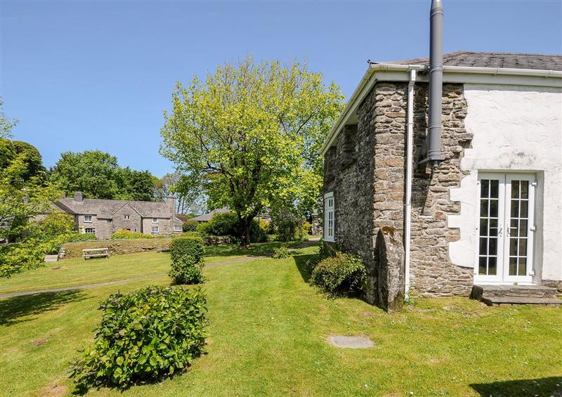 The setting of Byre (photo 3) at Byre, Trethin near Camelford