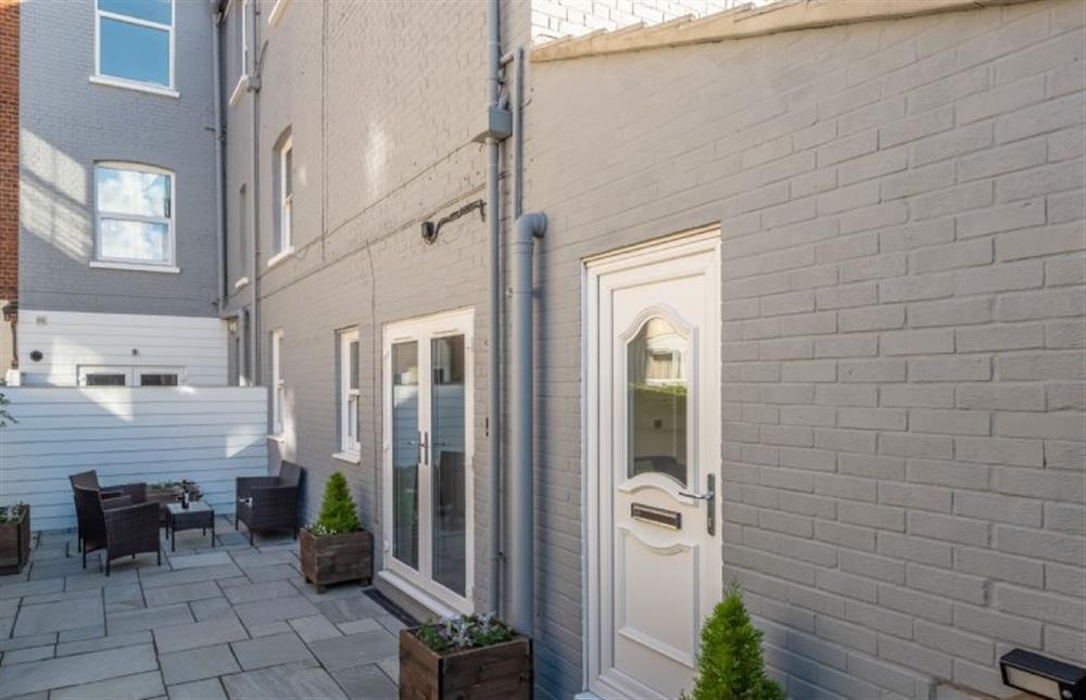 Cabbell Courtyard: A stylish Victorian courtyard flat, situated in the heart of Cromer