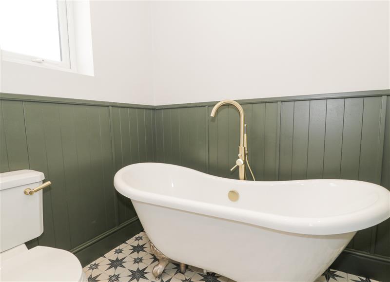 Bathroom (photo 2) at Cabin Hill, Rhos-On-Sea