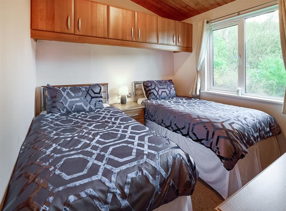 Twin bedroom (photo 3) at Cabin Retreat in Wemyss Bay, near Glasgow, Renfrewshire