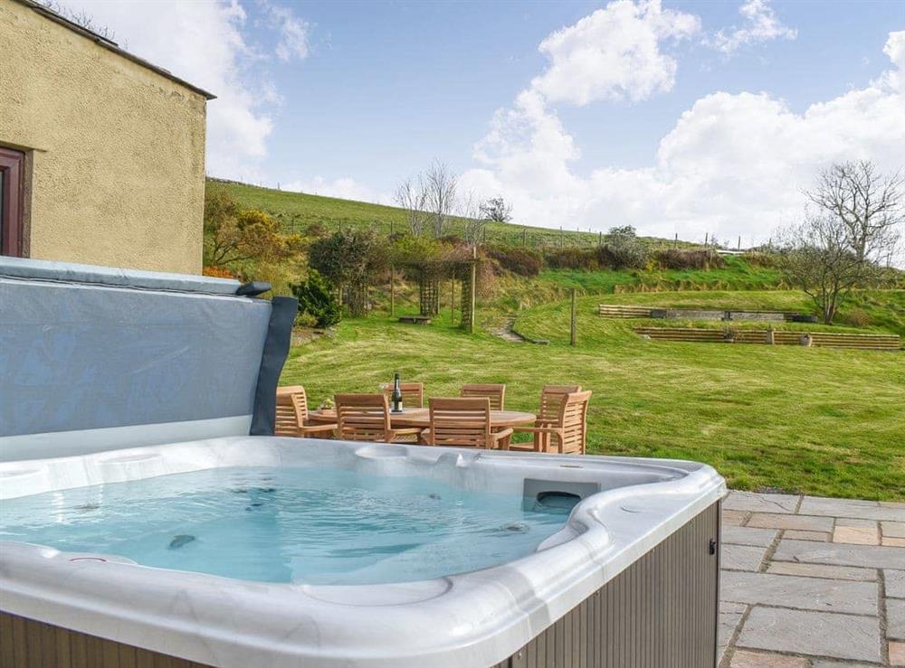 Hot tub at Cae Mawr in Llanllyfni, near Beddgelert, Gwynedd