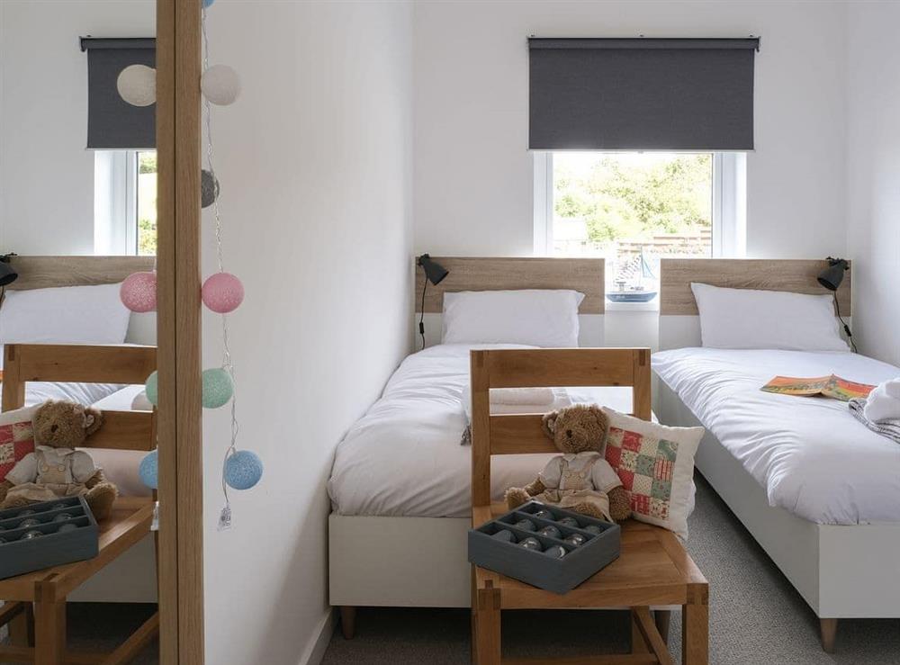 Twin bedroom ideal for children at Pant y Saer, 