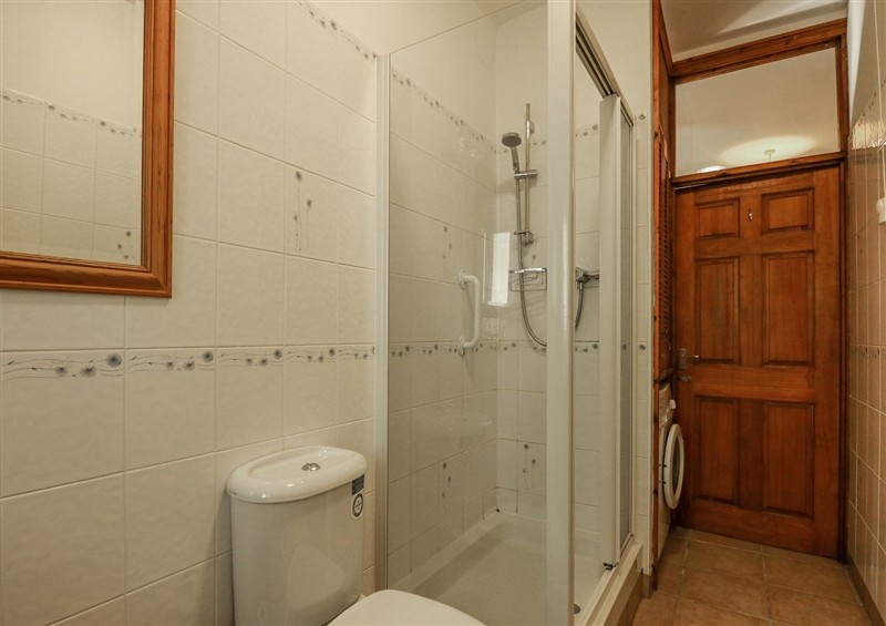 Bathroom at Caen Y Coed Barn, Penrhyndeudraeth