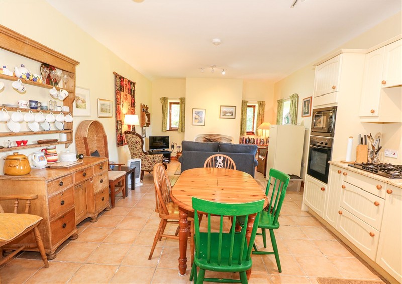 Dining room at Caen Y Coed Barn, Penrhyndeudraeth