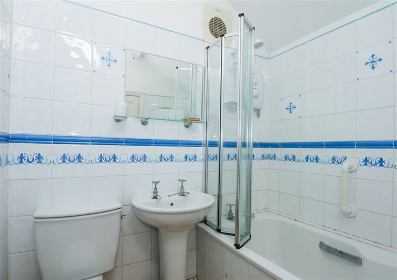 Bathroom (photo 2) at Caen Y Coed Cottage, Penrhyndeudraeth