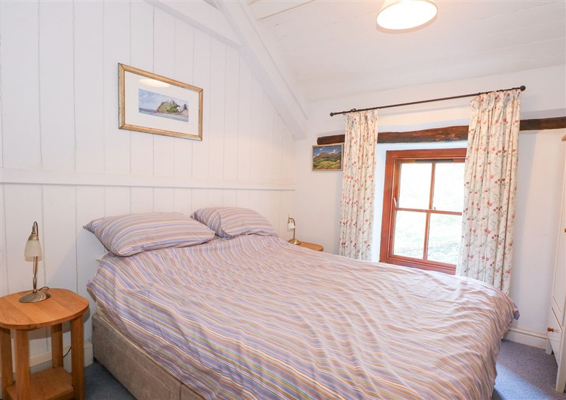 One of the bedrooms (photo 2) at Caen Y Coed Cottage, Penrhyndeudraeth
