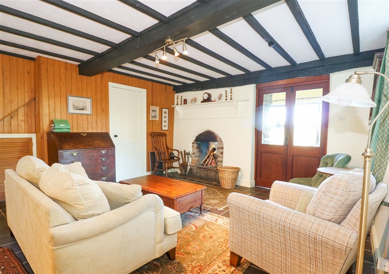 The living room at Caen Y Coed Cottage, Penrhyndeudraeth