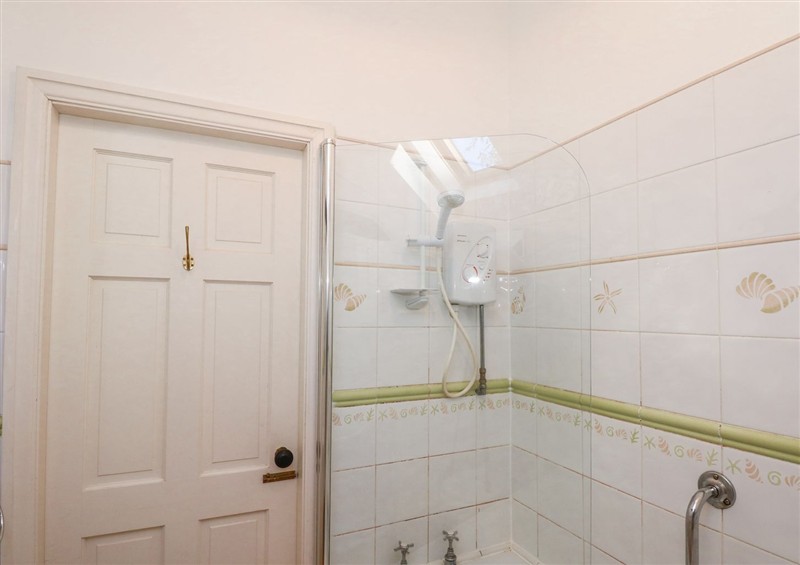 This is the bathroom at Caen Y Coed Cottage, Penrhyndeudraeth