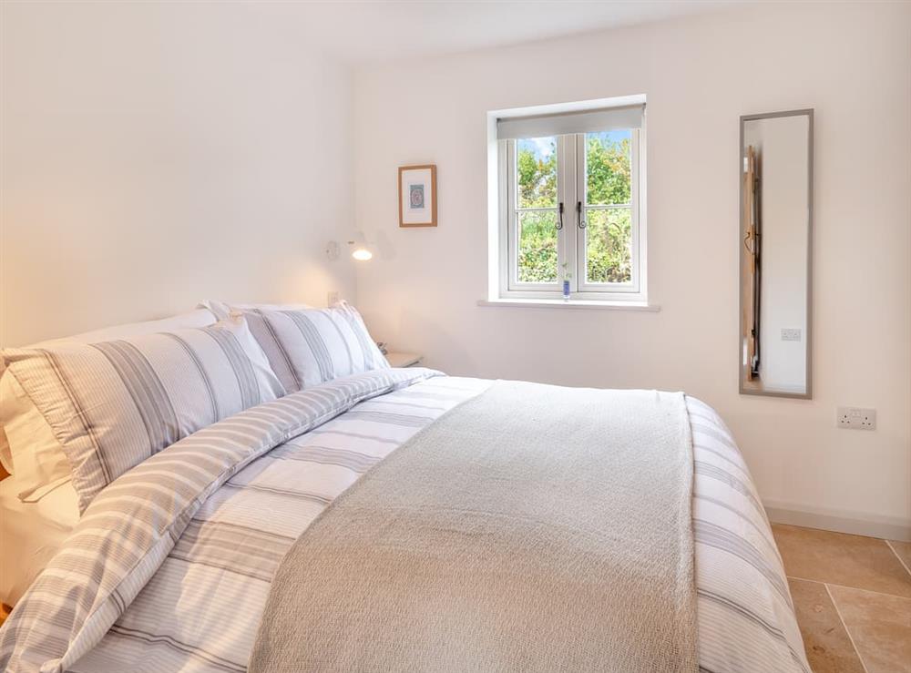 Double bedroom (photo 5) at Caerau Bach in Trefin, near St David’s, Dyfed