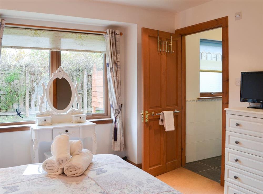 Charming and romantic double bedded room at Cairn View in Aviemore, Inverness-Shire