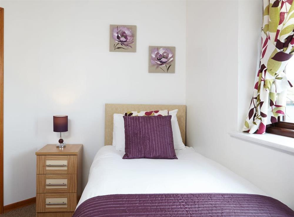 Twin bedroom (photo 4) at Goldfinch, 