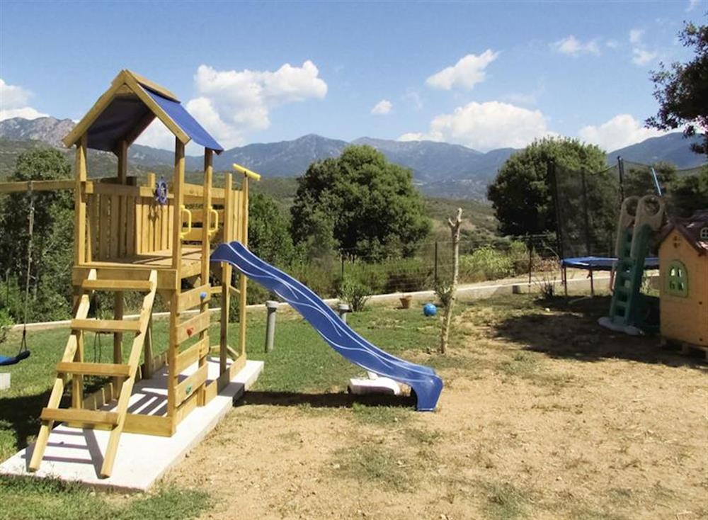 On-site children’s play area