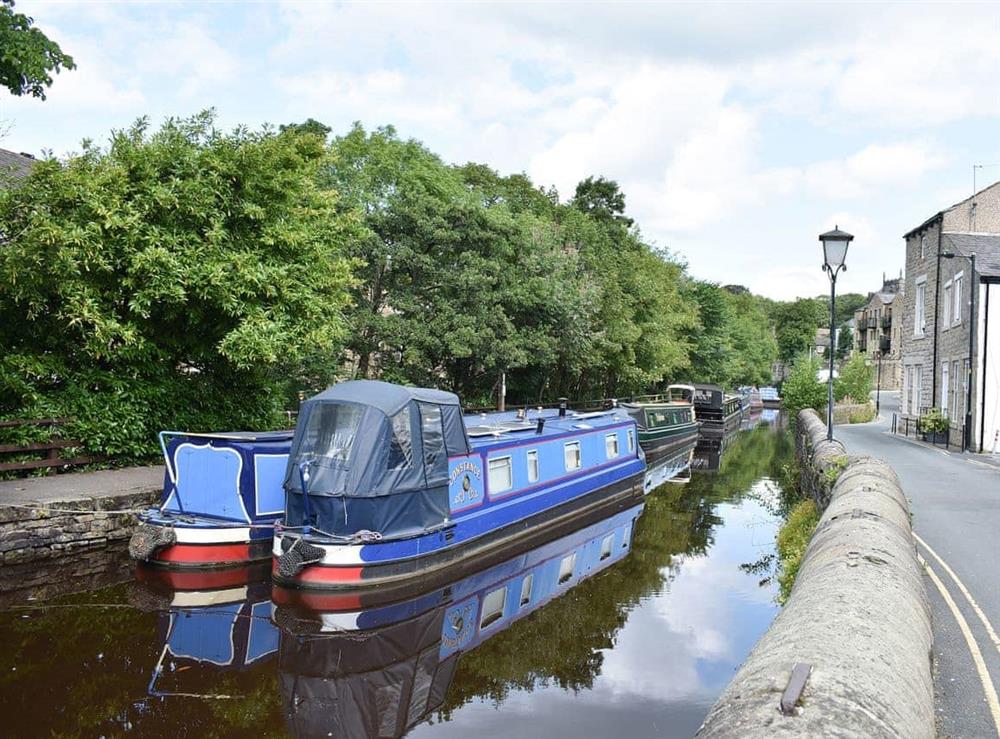 The Leeds Liverpool canal, Skipton at Calton Cottage in Kettlewell, North Yorkshire., Great Britain