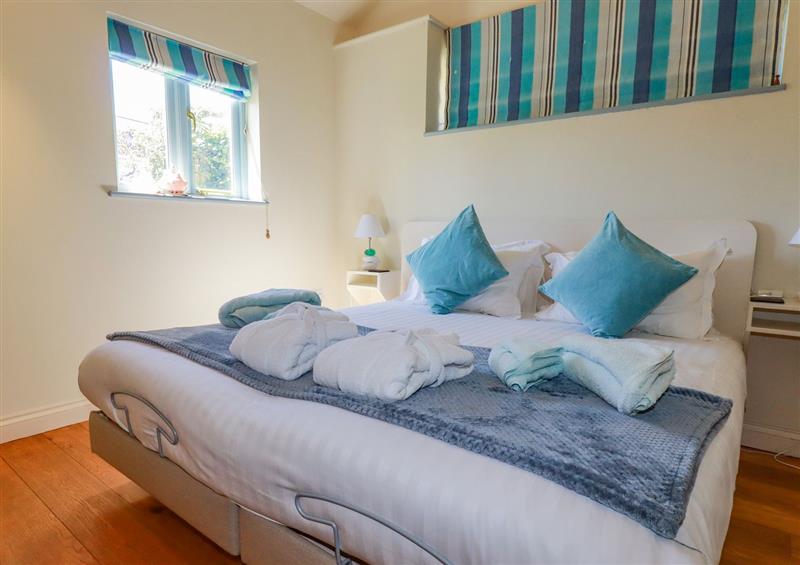 A bedroom in Cameo (photo 2) at Cameo, Atlantic Highway near Bude